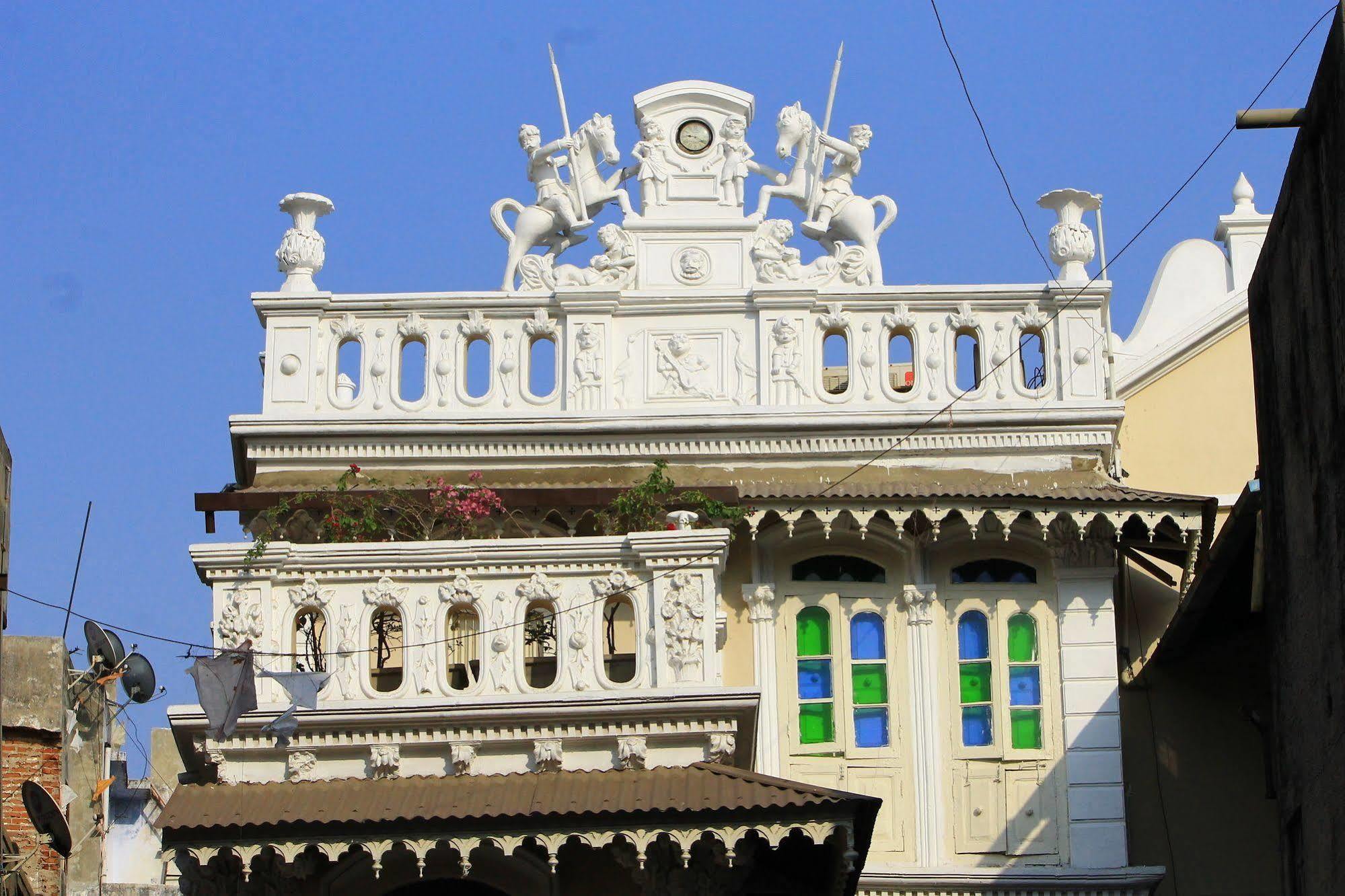 Hôtel French Haveli à Ahmedabad Extérieur photo